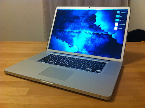 Apple adds mid-2010 17-inch MacBook Pro, others to vintage and ...